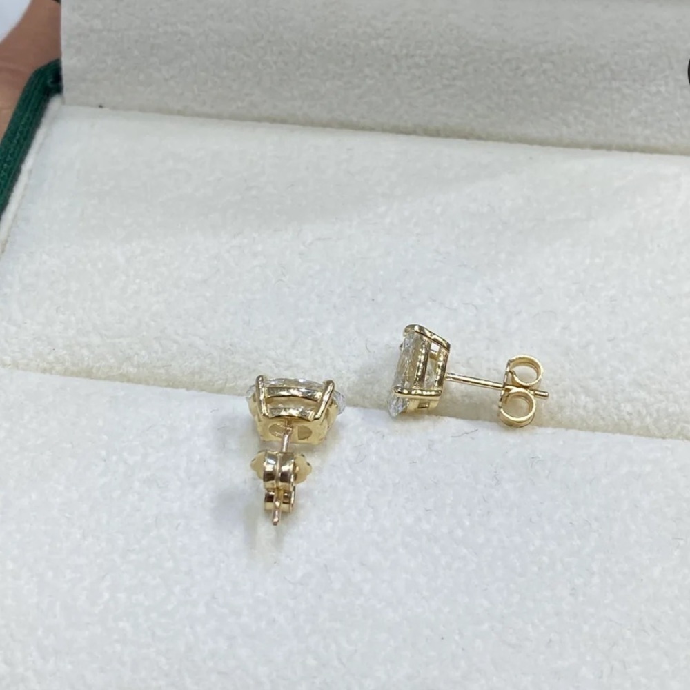 Harper Grace 18K Gold Over Sterling Silver Oval Stud Earrings - Picture 4 of 15